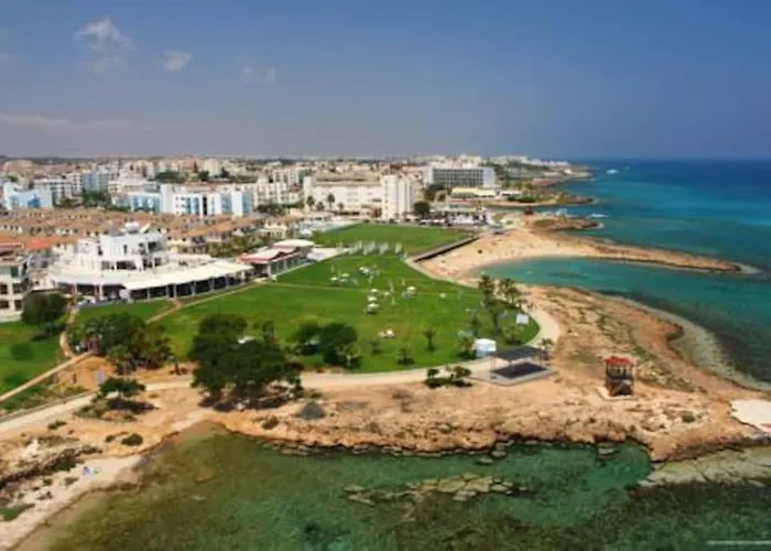 Aphrodite Sea View Lägenhet *