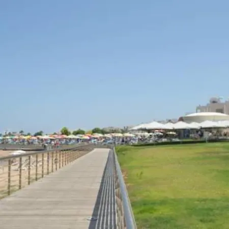דירה Aphrodite Sea View *